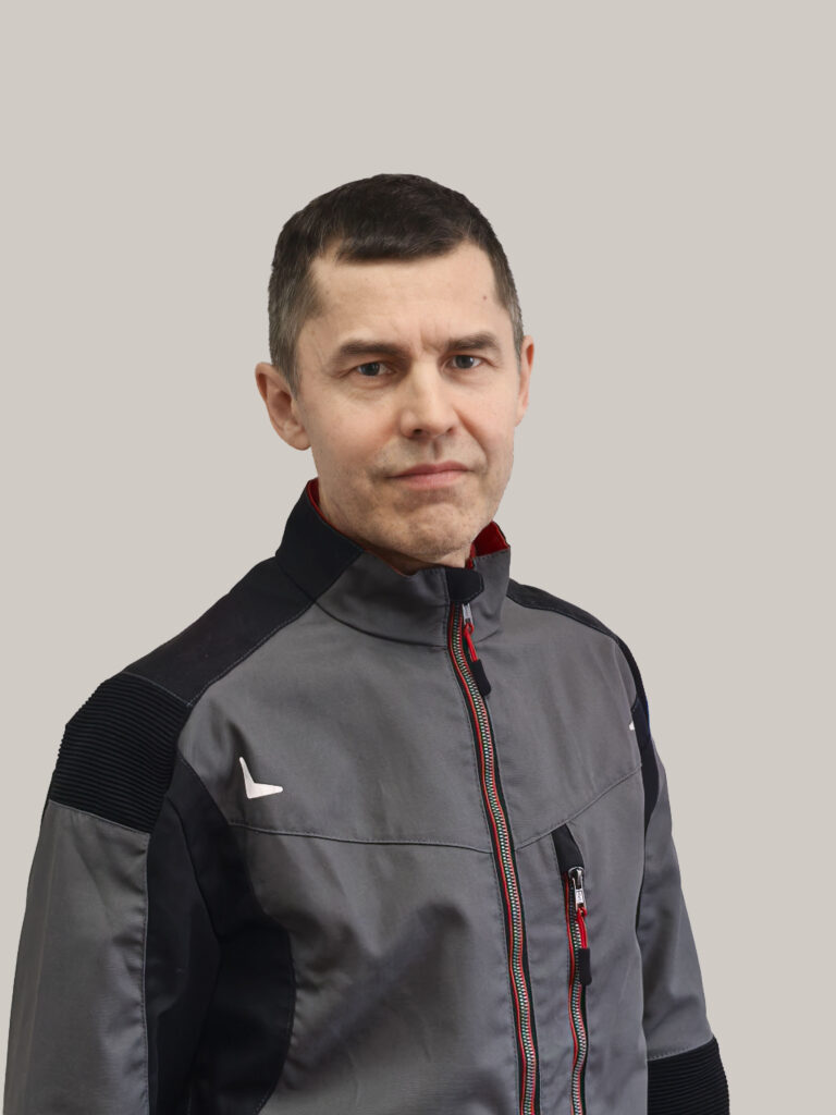 Захаров Олег